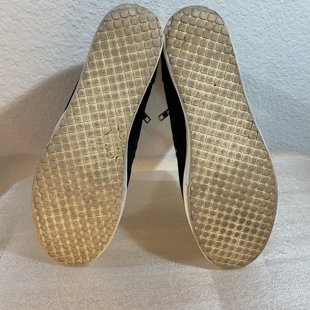 Steve Madden Wedgie Black Suede Ankle Boots 9.5 Hidden Wedge